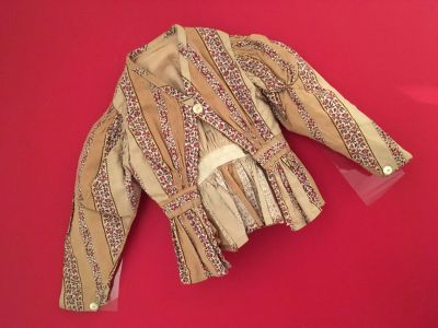 Habit de poupe