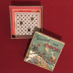 Jeu la stratgie des nippons,  papier, carton et mtal, [vers 1900], (coll. part.)