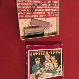Jeu Jupiter Typo bois, mtal, carton, caoutchouc, [annes 1940?], (coll. part.)