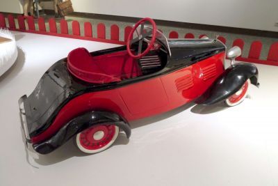 Voiture  pdales, modle Eurka Super Junior, 1935 (coll. Jacques Blanchard)