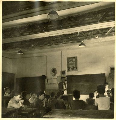 Marcel de Renzis (1910 - 1998), Ecole de garons des Prsentines : en classe, [annes 1950], tirage original (AMM, 60 Fi 146)