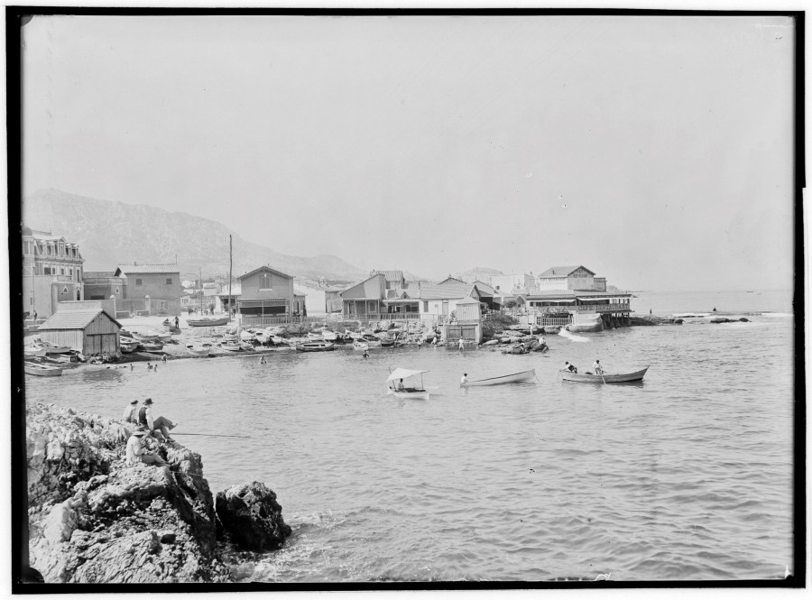 Edouard CORNET (1861-1930), l'anse de la Vieille Chapelle, [vers 1903-1905], photographie ngative sur plaque de verre 13 x 18 cm (AMM, 115 Fi 598)