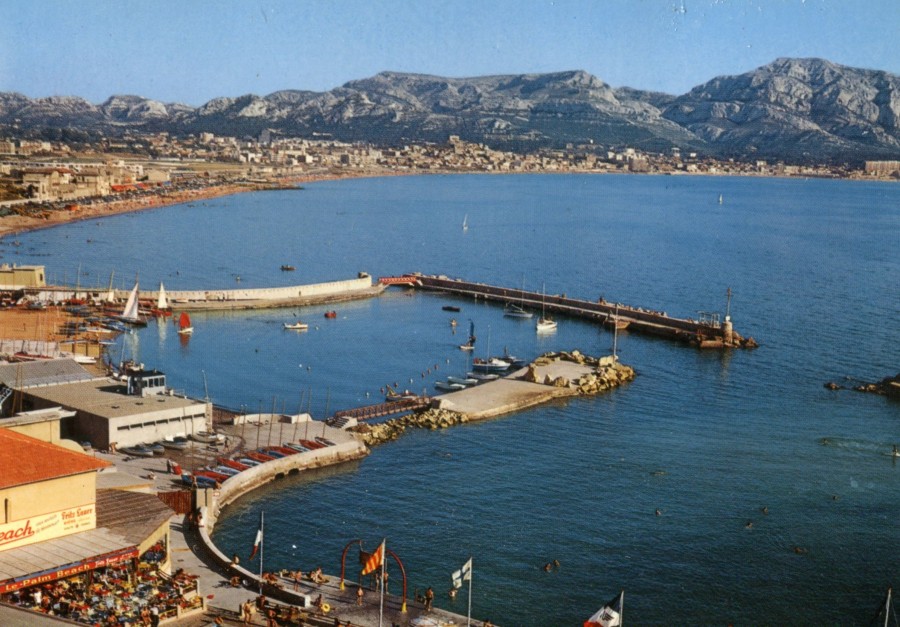 ANONYME, le Palm Beach et le Cercle municipal de voile, [annes 1960- 1970], carte postale couleur (AMM, 15 Fi 212)