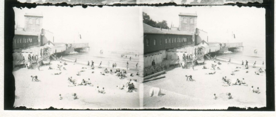 ANONYME, la plage des Catalans, [XXeme sicle], photographie ngative sur plaque de verre (AMM, 19 Fi 2176)